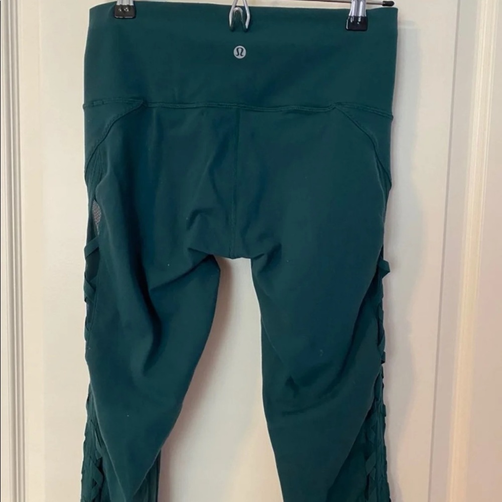 Lululemon leggings size 8